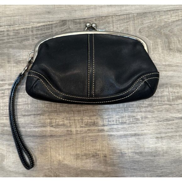 Coach SoHo Kisslock Leather Clutch - Picture 1 of 3